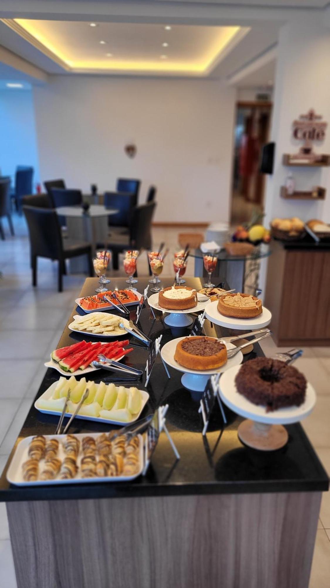 Hotel Golden Hills كانيلا المظهر الخارجي الصورة