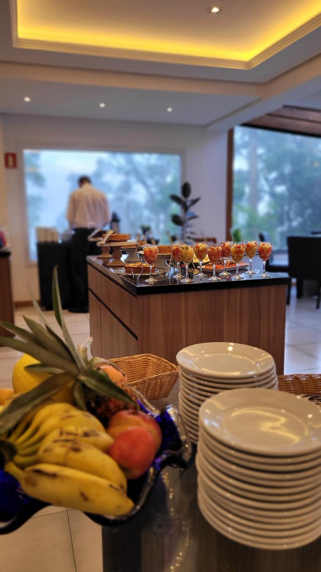 Hotel Golden Hills كانيلا المظهر الخارجي الصورة