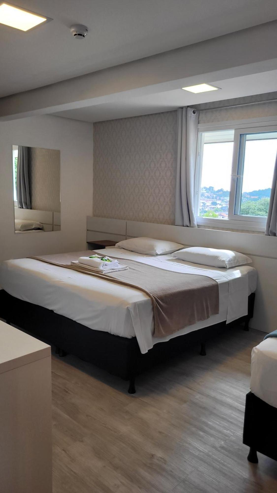Hotel Golden Hills كانيلا المظهر الخارجي الصورة
