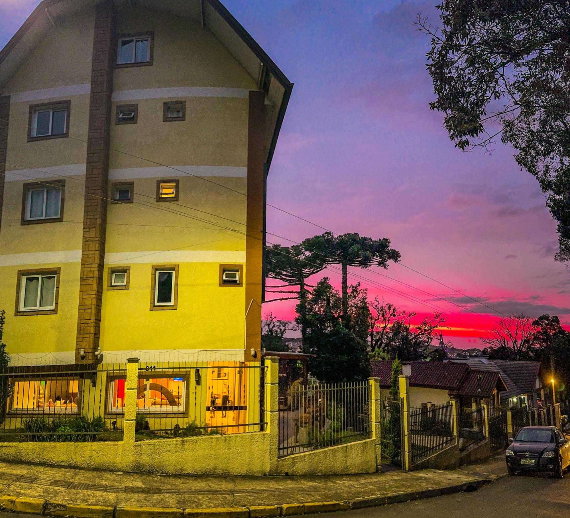 Hotel Golden Hills كانيلا المظهر الخارجي الصورة